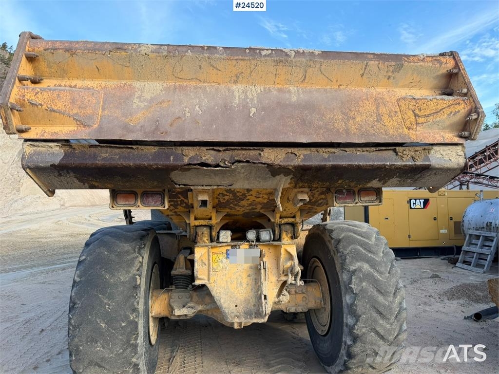 Volvo A25D 6x6 articulated hauler with white registratio Dumpere