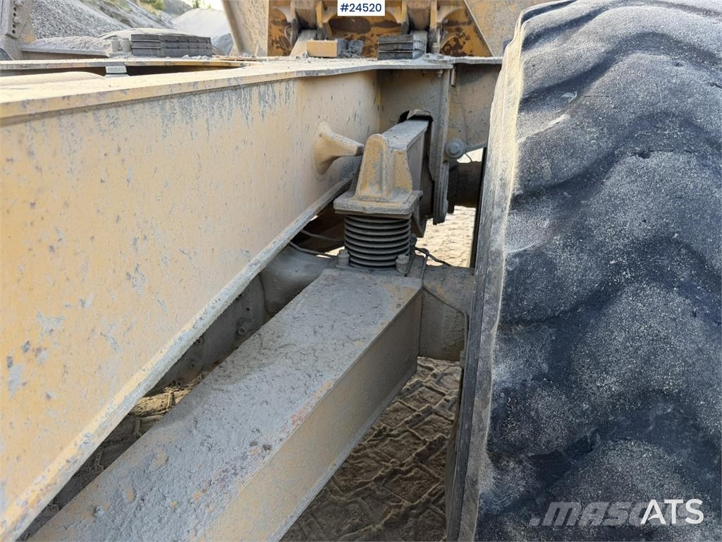 Volvo A25D 6x6 articulated hauler with white registratio Dumpere