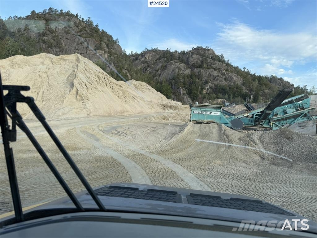 Volvo A25D 6x6 articulated hauler with white registratio Dumpere