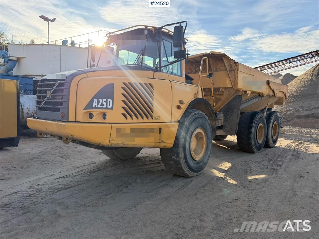 Volvo A25D 6x6 articulated hauler with white registratio Dumpere