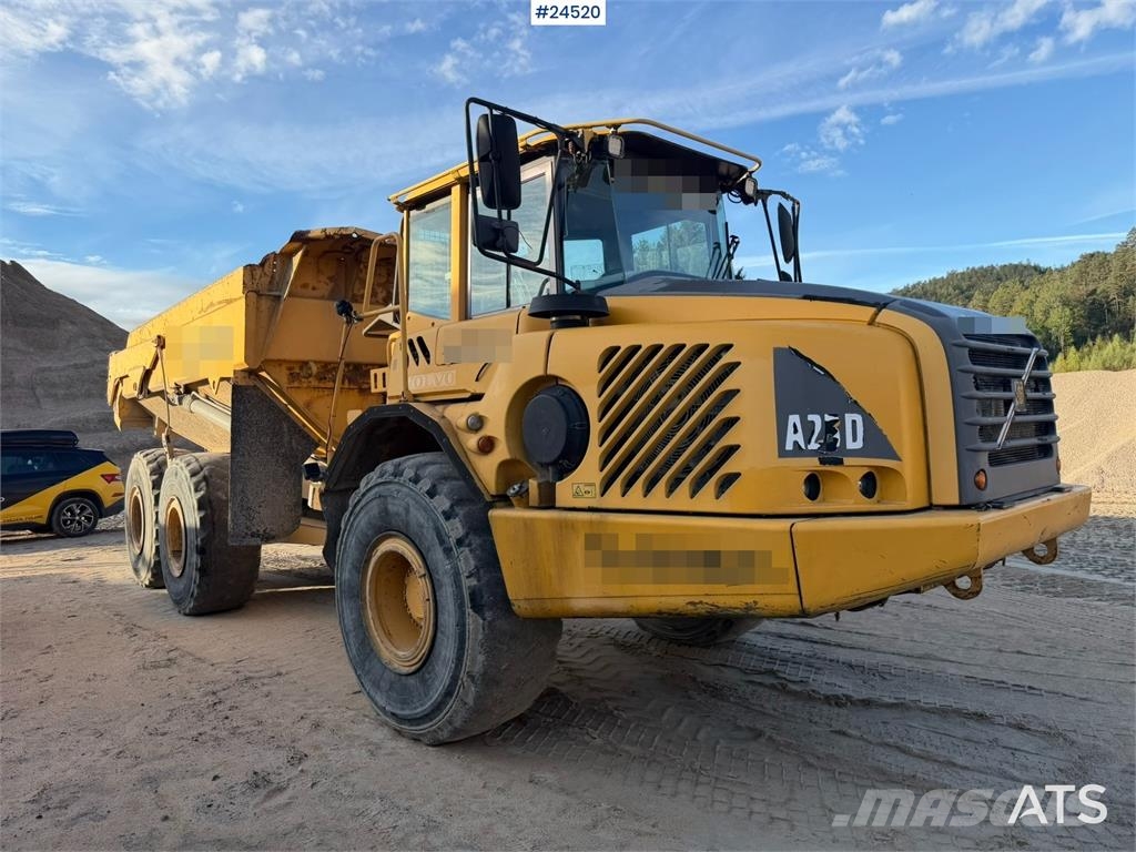 Volvo A25D 6x6 articulated hauler with white registratio Dumpere