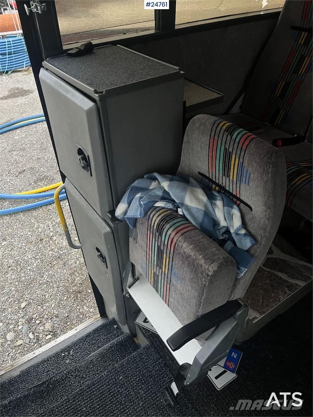 Volvo B10 B motorhome with 5+1 seats and sleeping space Yolcu otobüsleri