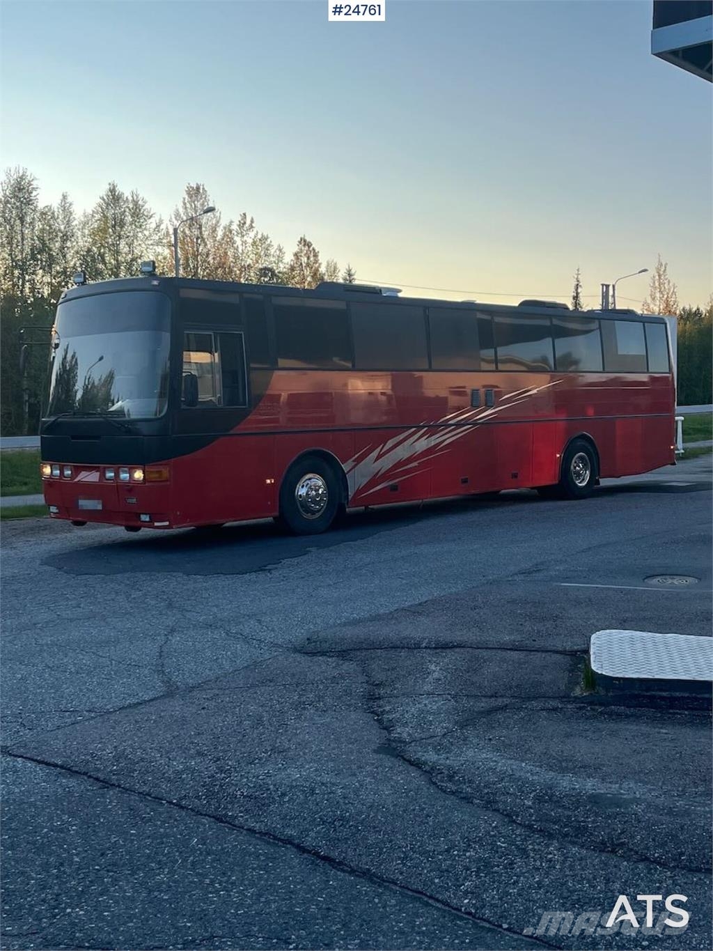 Volvo B10 B motorhome with 5+1 seats and sleeping space Yolcu otobüsleri