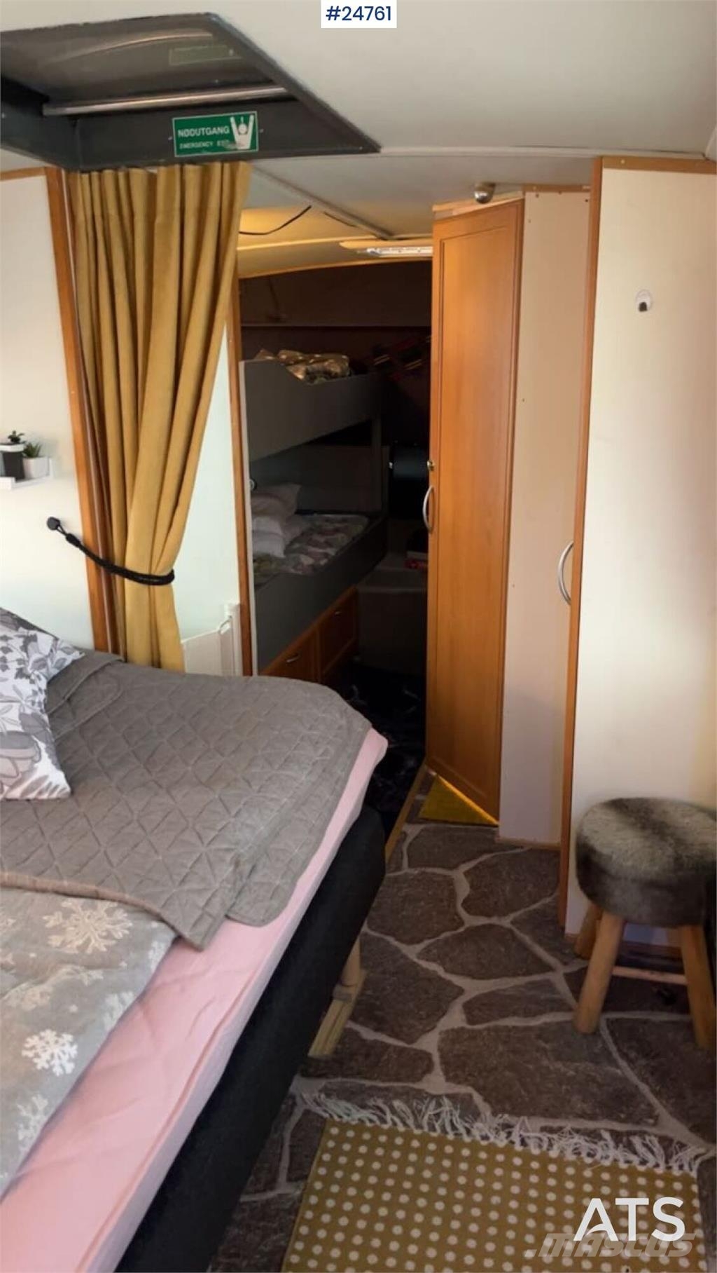 Volvo B10 B motorhome with 5+1 seats and sleeping space Yolcu otobüsleri