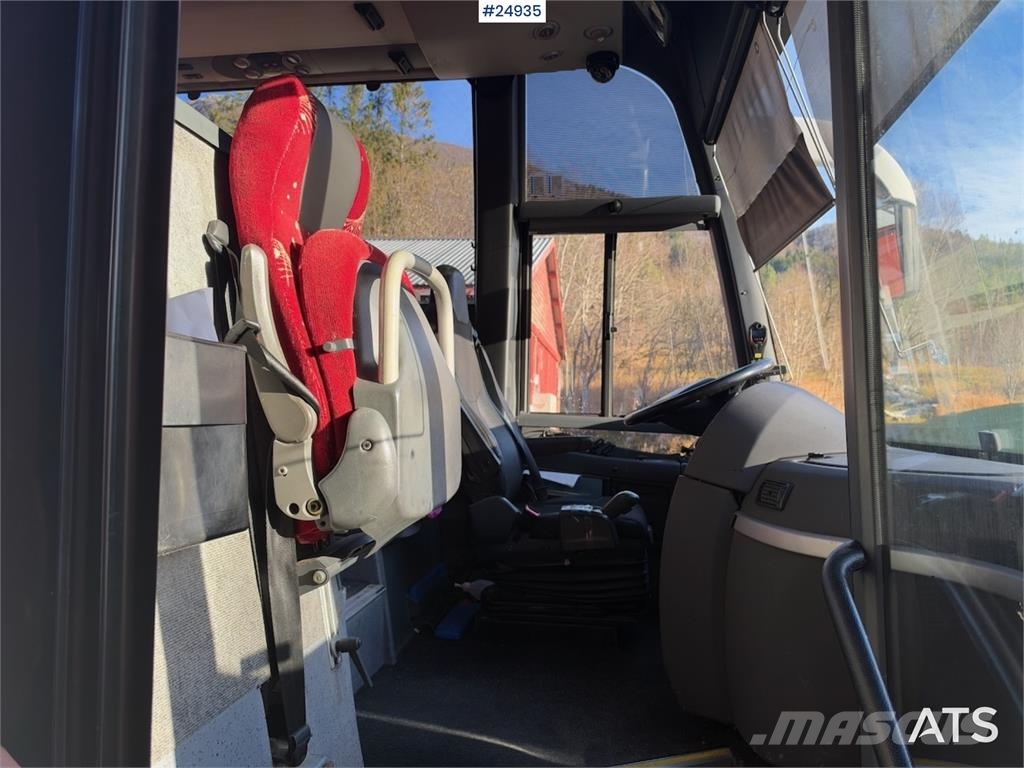 Volvo B12B 9700 Tour bus – 53 seats Kiti autobusai