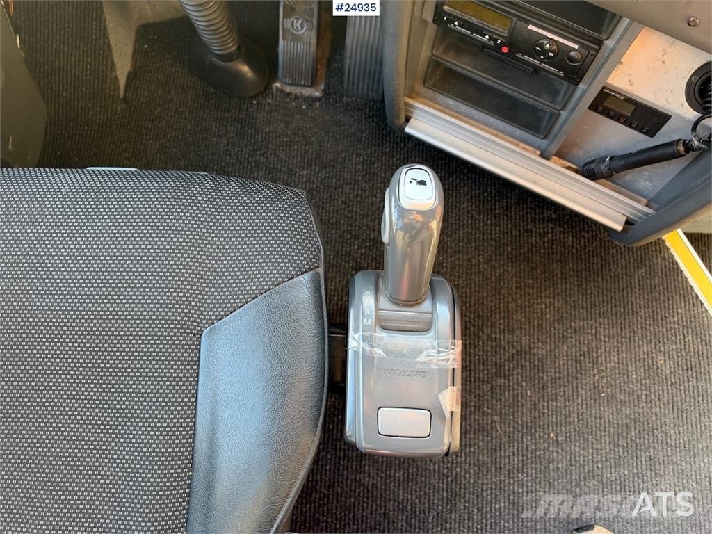 Volvo B12B 9700 Tour bus – 53 seats Kiti autobusai