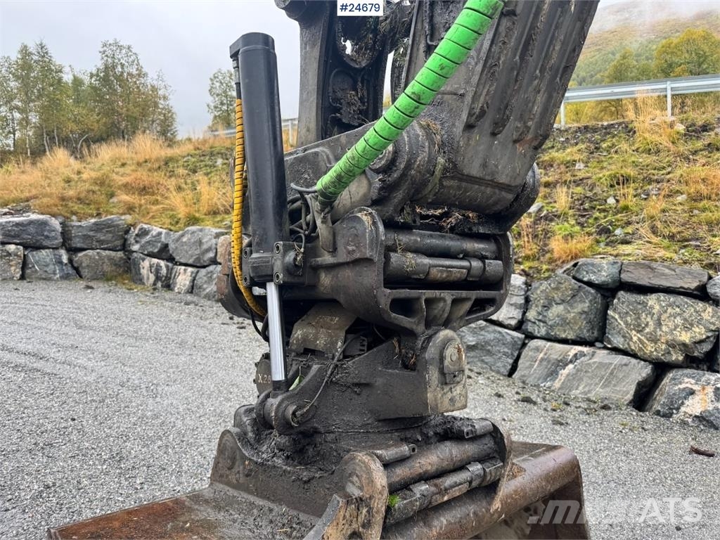 Volvo EC200EL Excavator with Steelwrist Rototilt and 2 B Beltegraver