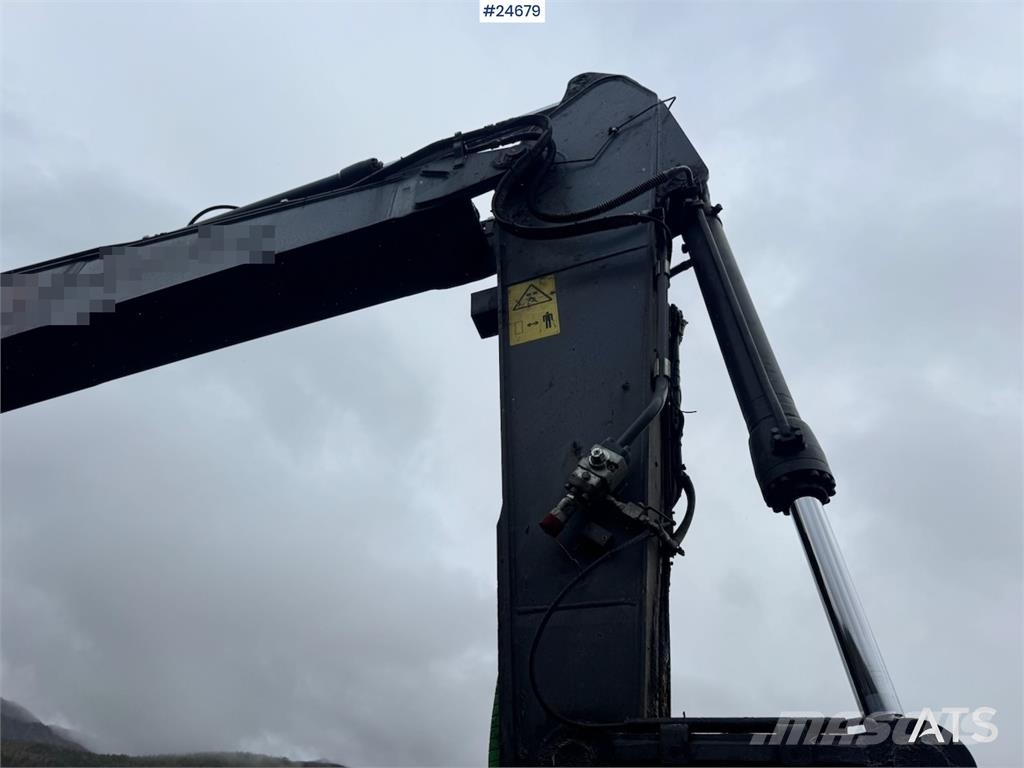 Volvo EC200EL Excavator with Steelwrist Rototilt and 2 B Beltegraver