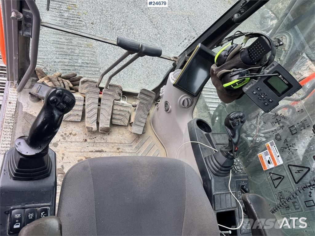 Volvo EC200EL Excavator with Steelwrist Rototilt and 2 B Beltegraver