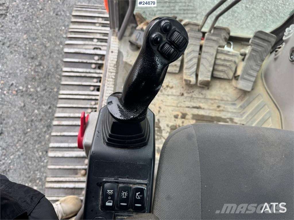 Volvo EC200EL Excavator with Steelwrist Rototilt and 2 B Beltegraver