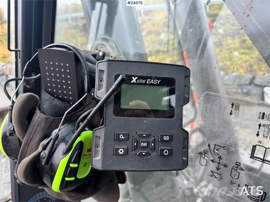 Volvo EC200EL Excavator with Steelwrist Rototilt and 2 B Beltegraver