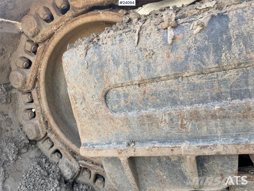 Volvo EC210LC Excavator w/ Grading Bucket WATCH VIDEO حفارات زحافة