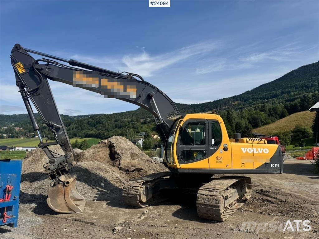 Volvo EC210LC Excavator w/ Grading Bucket WATCH VIDEO حفارات زحافة