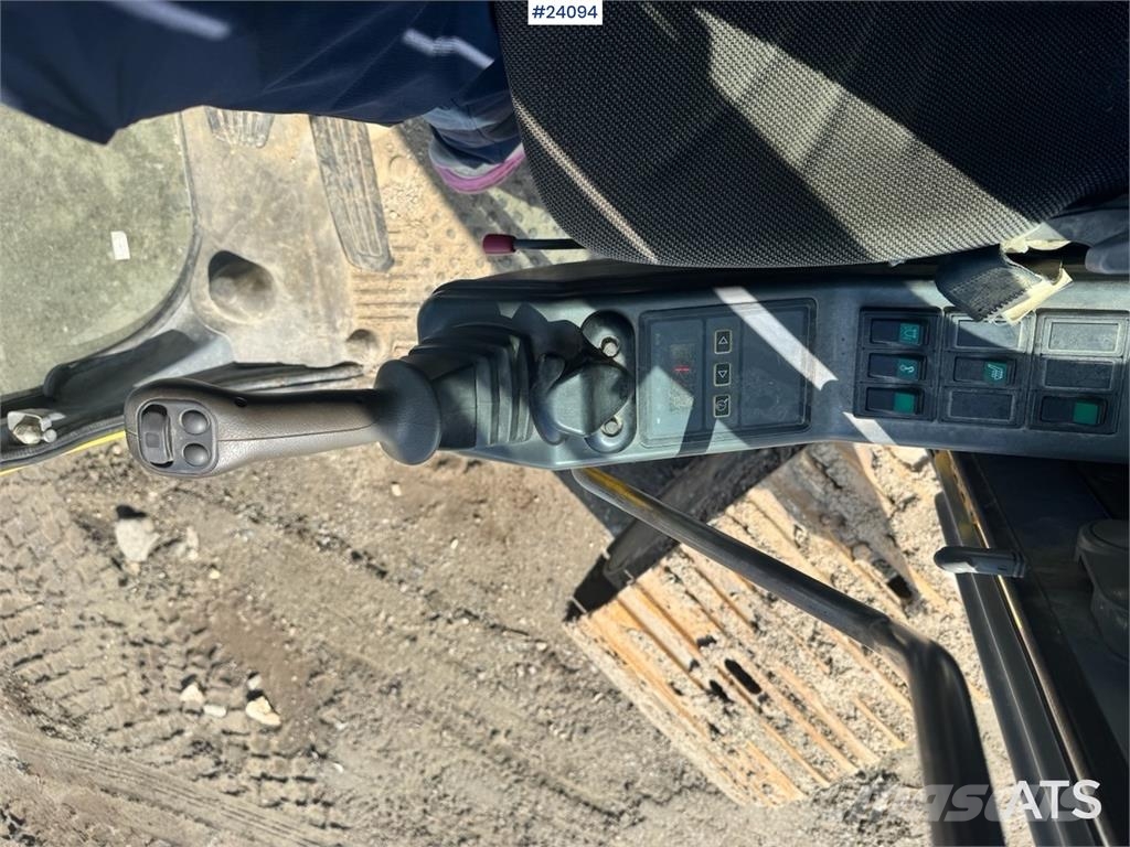 Volvo EC210LC Excavator w/ Grading Bucket WATCH VIDEO حفارات زحافة