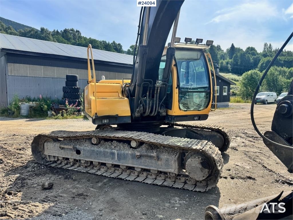 Volvo EC210LC Excavator w/ Grading Bucket WATCH VIDEO حفارات زحافة