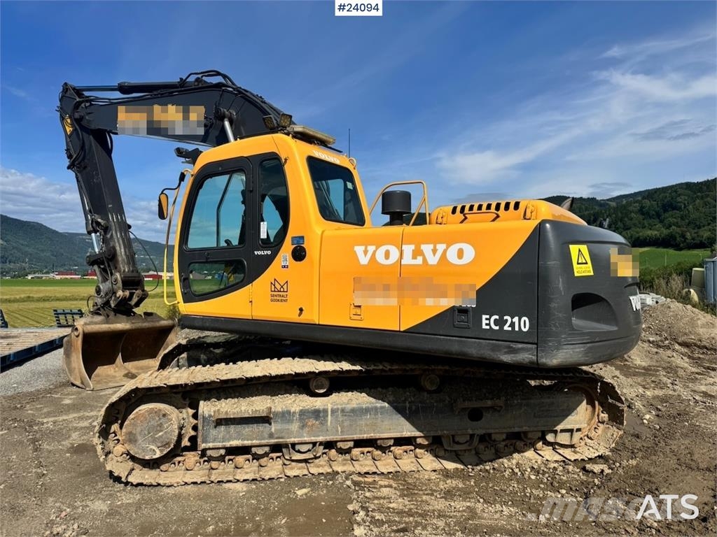 Volvo EC210LC Excavator w/ Grading Bucket WATCH VIDEO حفارات زحافة