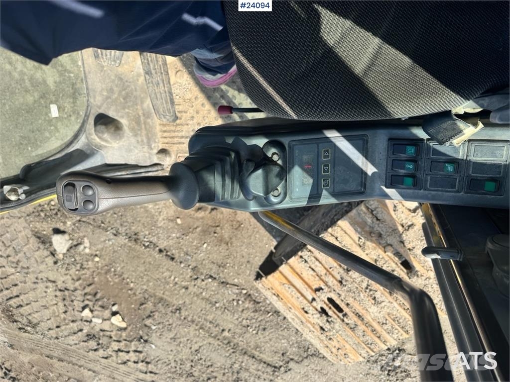 Volvo EC210LC Excavator w/ Grading Bucket WATCH VIDEO حفارات زحافة