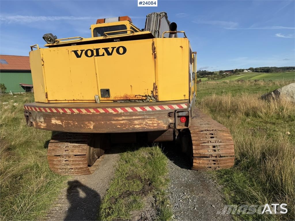 Volvo EC230 Excavator with Tooth Bucket WATCH VIDEO Escavatori cingolati