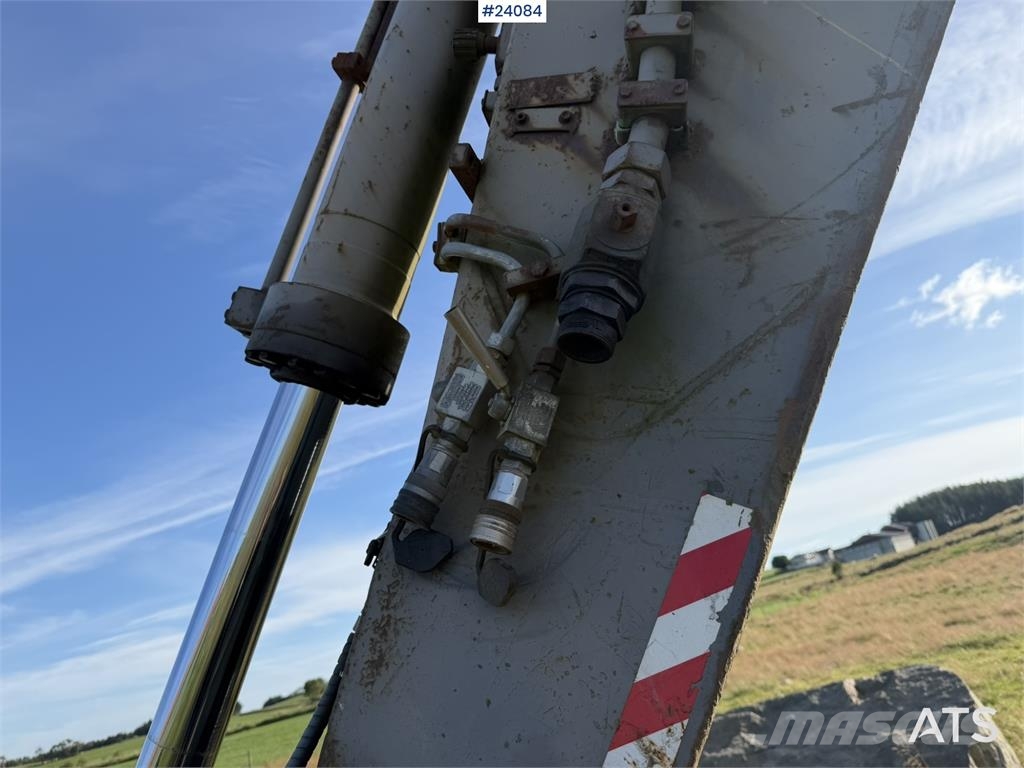 Volvo EC230 Excavator with Tooth Bucket WATCH VIDEO Escavatori cingolati