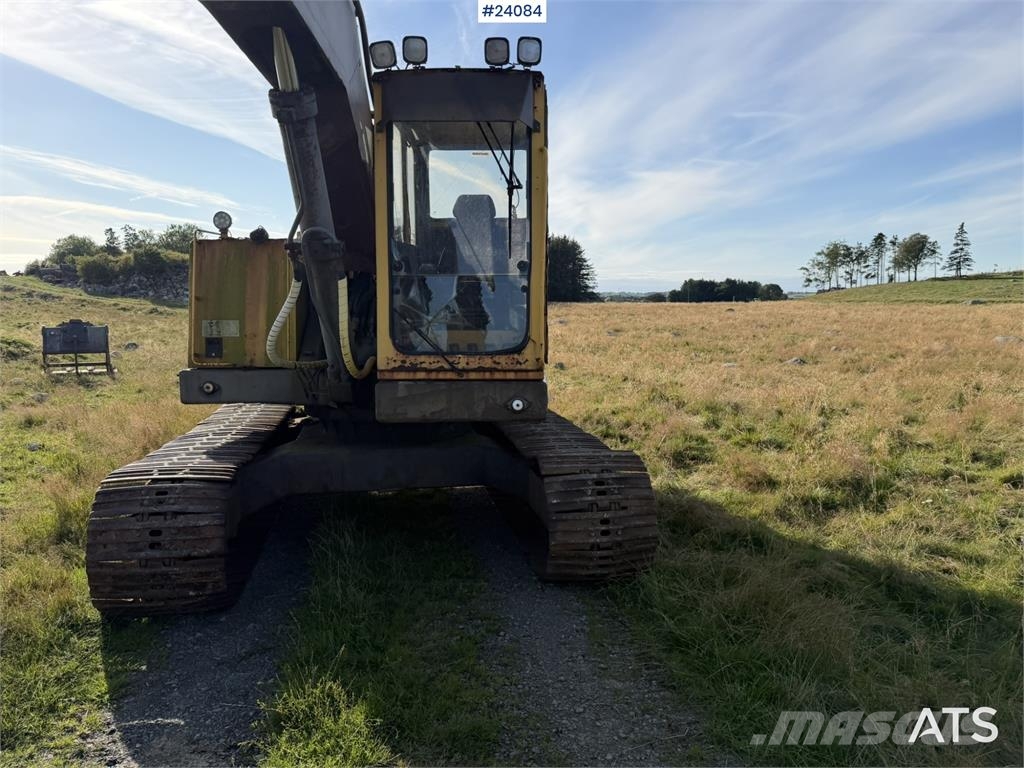 Volvo EC230 Excavator with Tooth Bucket WATCH VIDEO Escavatori cingolati