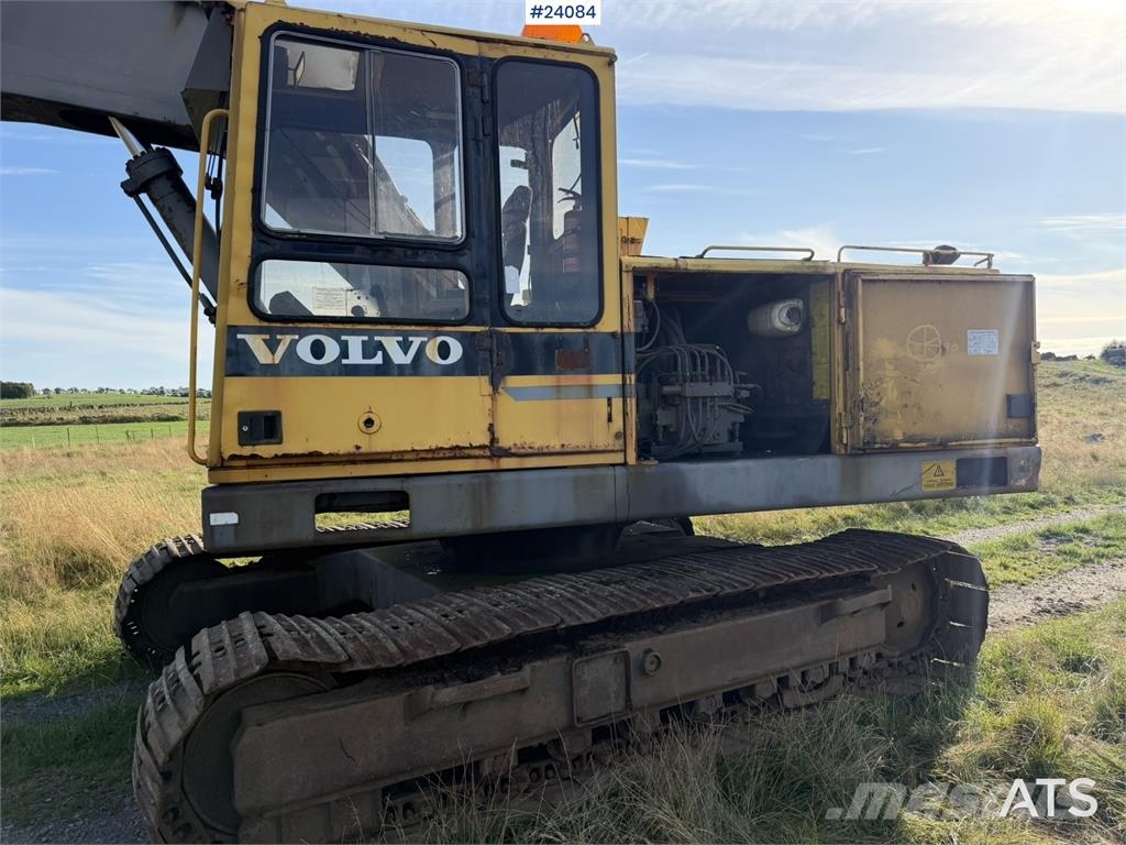 Volvo EC230 Excavator with Tooth Bucket WATCH VIDEO Escavatori cingolati
