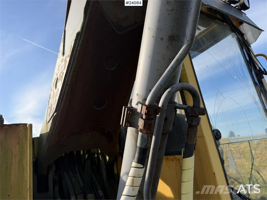 Volvo EC230 Excavator with Tooth Bucket WATCH VIDEO Escavatori cingolati