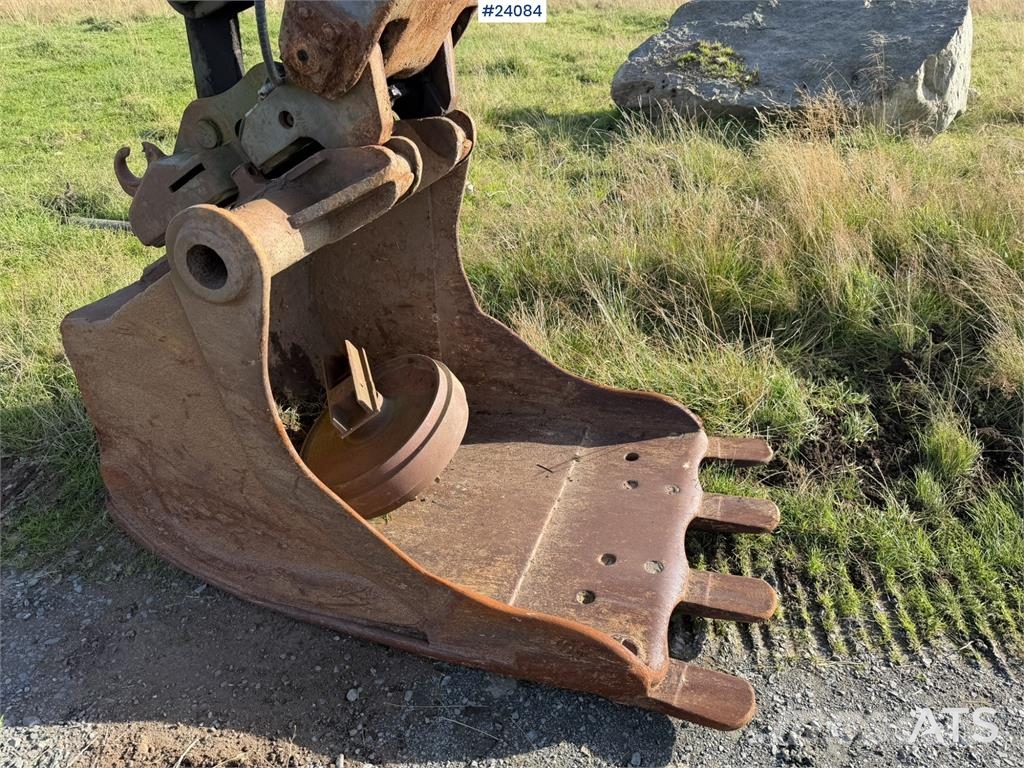 Volvo EC230 Excavator with Tooth Bucket WATCH VIDEO Escavatori cingolati
