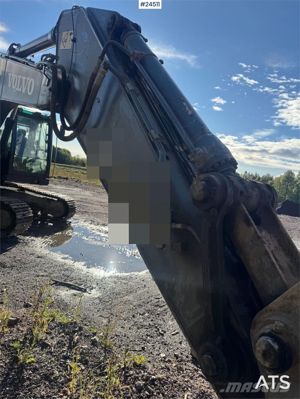Volvo EC240CL Tracked Excavator – Digging Bucket Escavatori cingolati