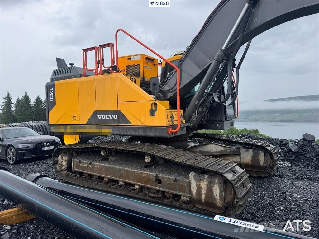 Volvo EC250EL Excavator with Drill Rig, GPS, Rototilt an Escavadoras de rastos
