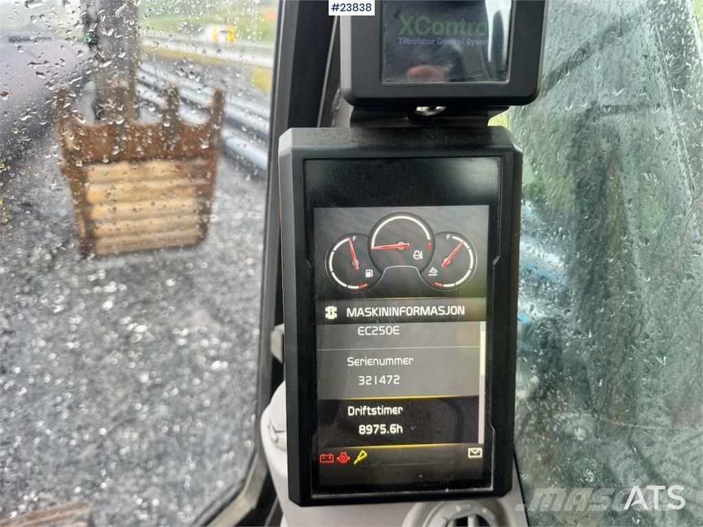 Volvo EC250EL Excavator with Drill Rig, GPS, Rototilt an Escavadoras de rastos