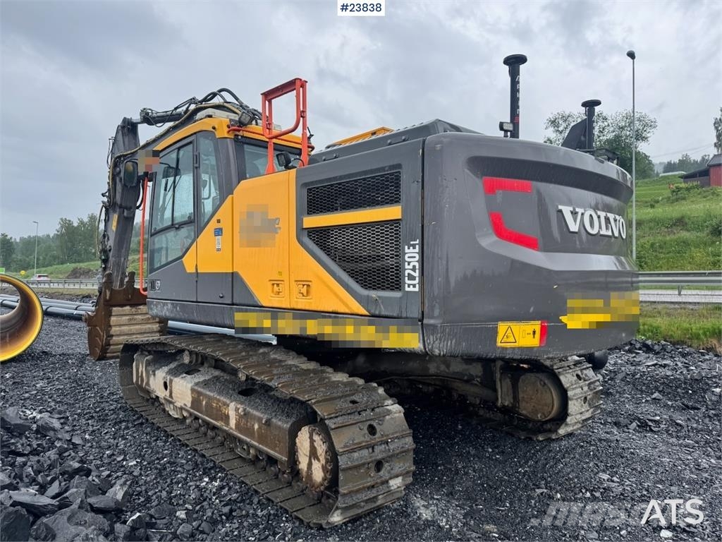 Volvo EC250EL Excavator with Drill Rig, GPS, Rototilt an Escavadoras de rastos