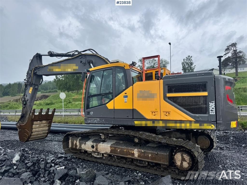 Volvo EC250EL Excavator with Drill Rig, GPS, Rototilt an Escavadoras de rastos