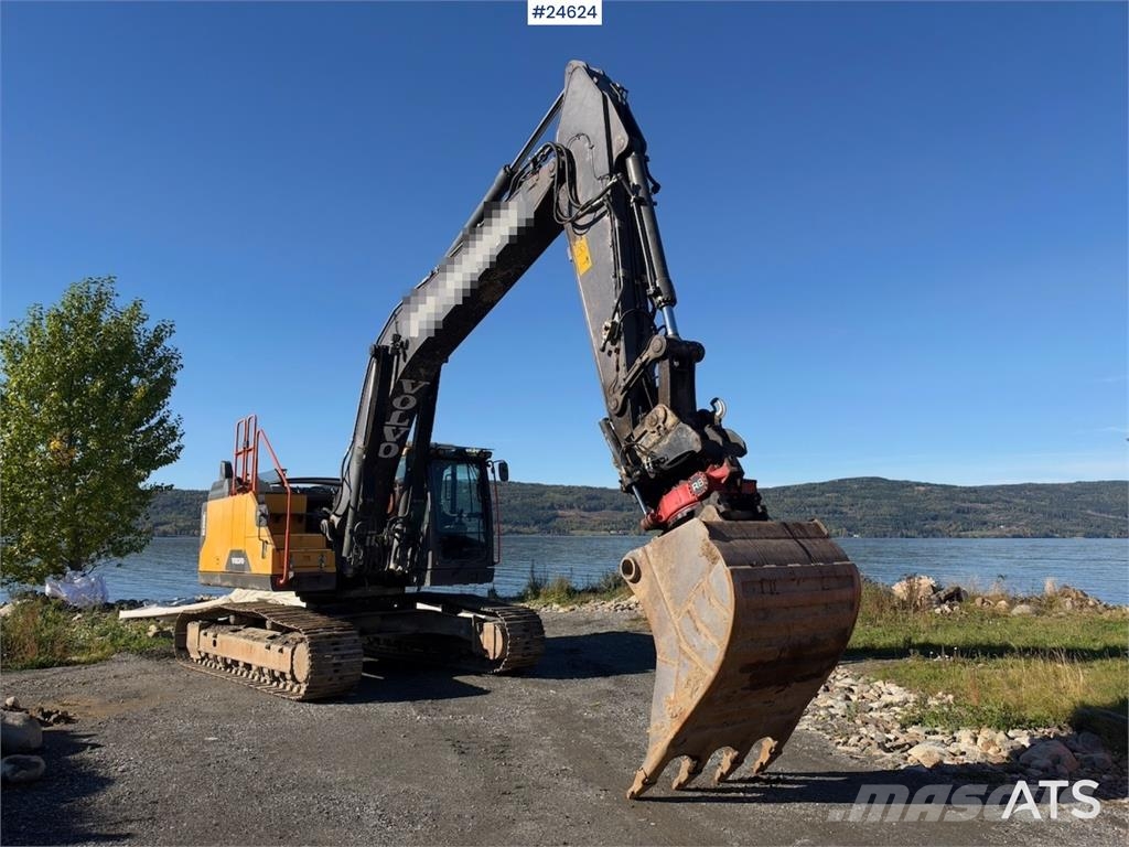 Volvo EC250EL Excavator with GPS, Tiltrotator and 2 Buck Beltegraver