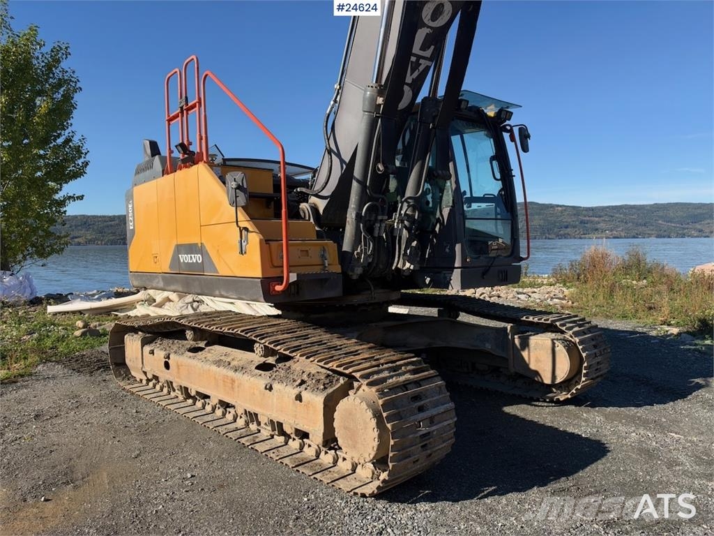 Volvo EC250EL Excavator with GPS, Tiltrotator and 2 Buck Beltegraver