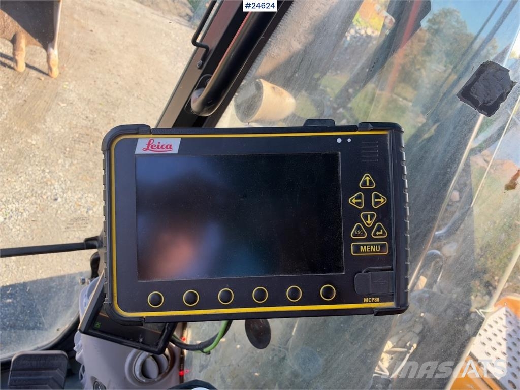 Volvo EC250EL Excavator with GPS, Tiltrotator and 2 Buck Beltegraver