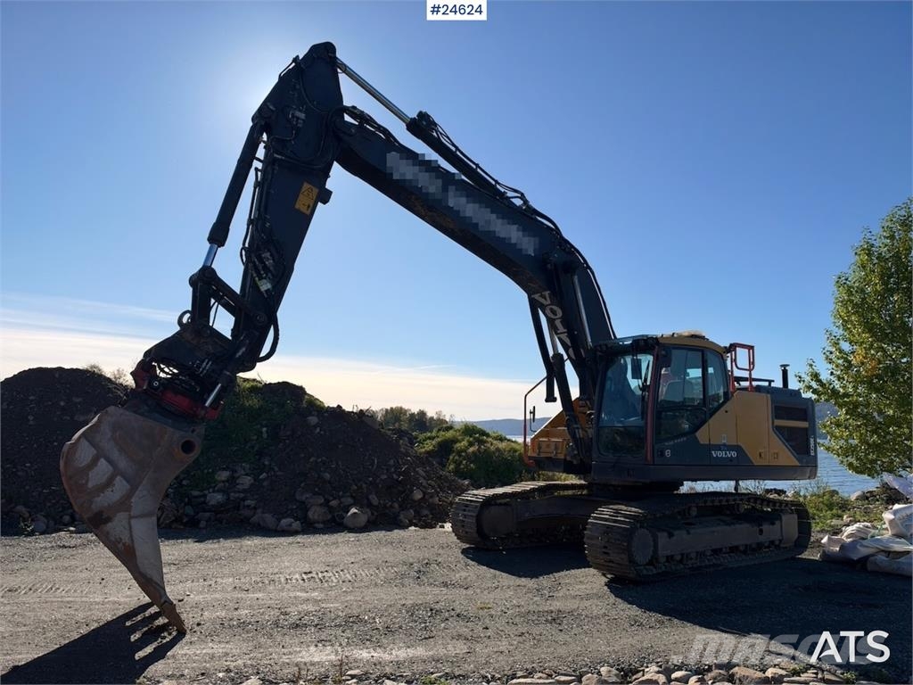Volvo EC250EL Excavator with GPS, Tiltrotator and 2 Buck Beltegraver