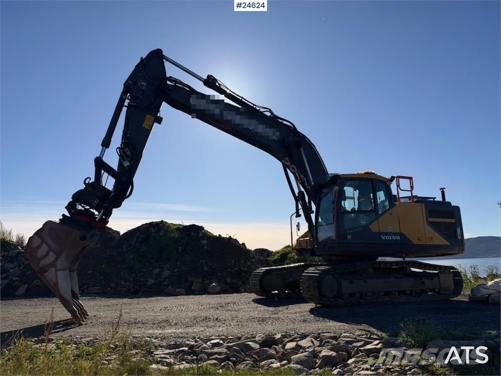 Volvo EC250EL Excavator with GPS, Tiltrotator and 2 Buck Beltegraver