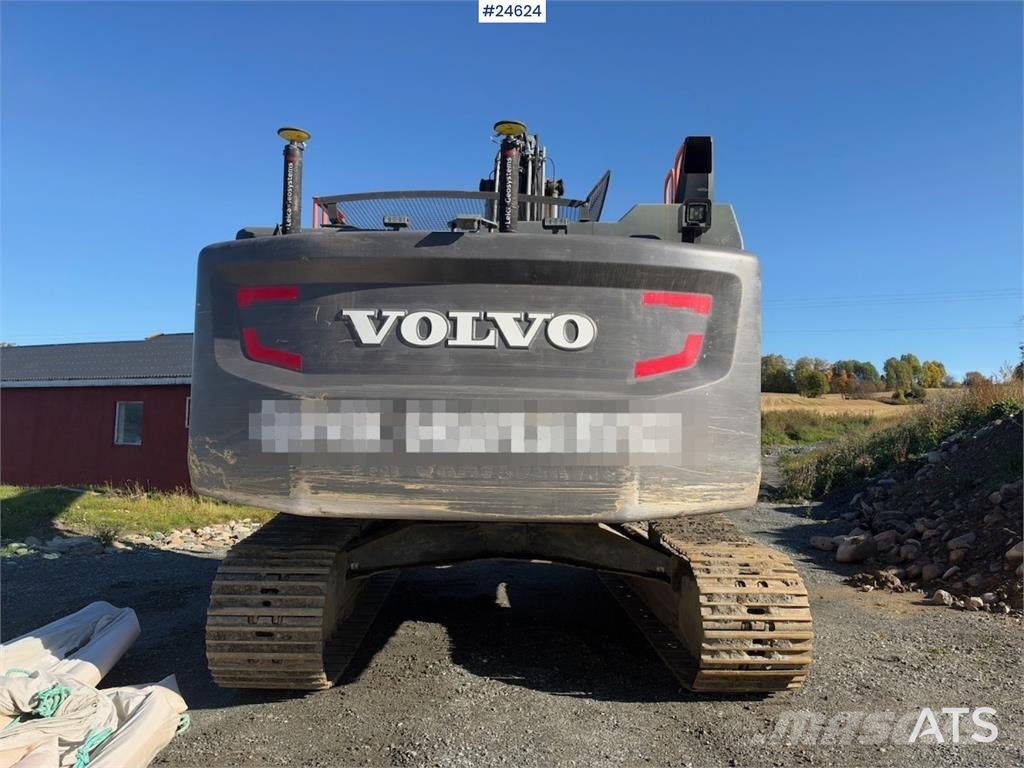 Volvo EC250EL Excavator with GPS, Tiltrotator and 2 Buck Beltegraver