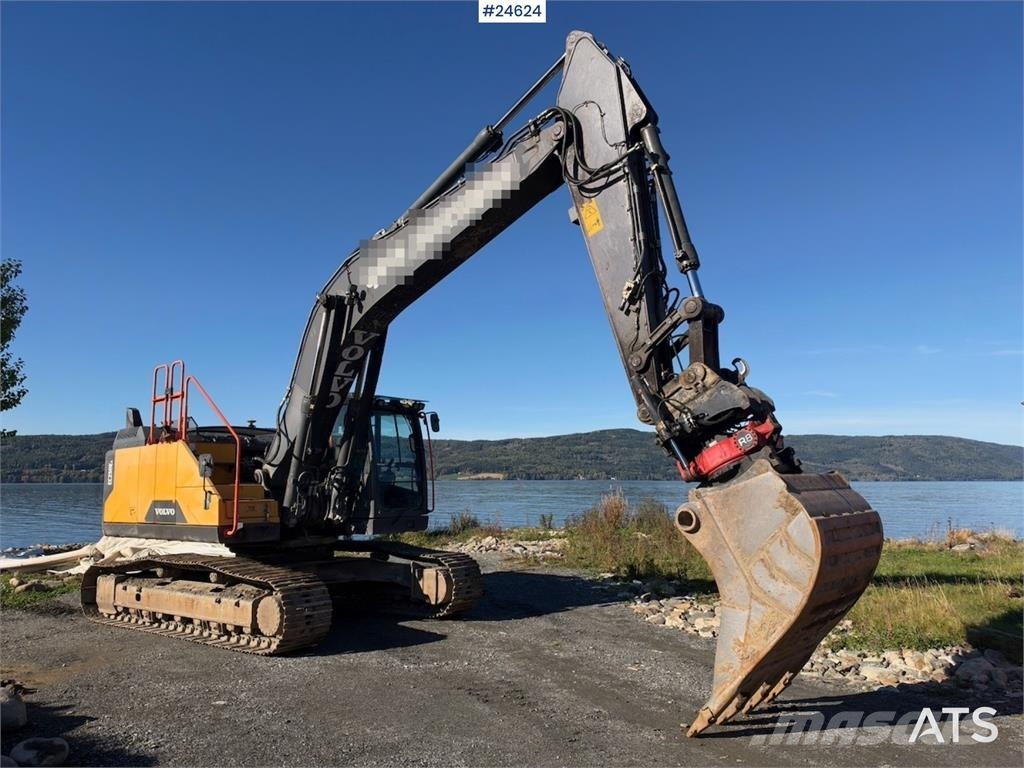 Volvo EC250EL Excavator with GPS, Tiltrotator and 2 Buck Beltegraver