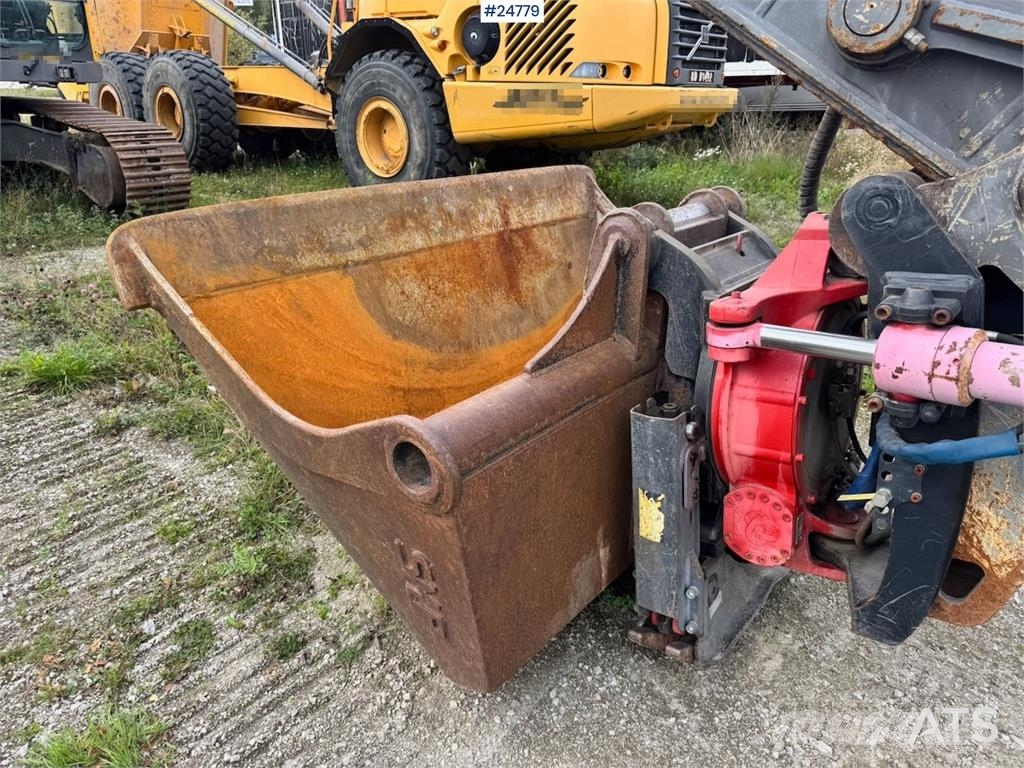 Volvo EC290BLC Excavator (2007) with Tiltrotator, Grappl Beltegraver