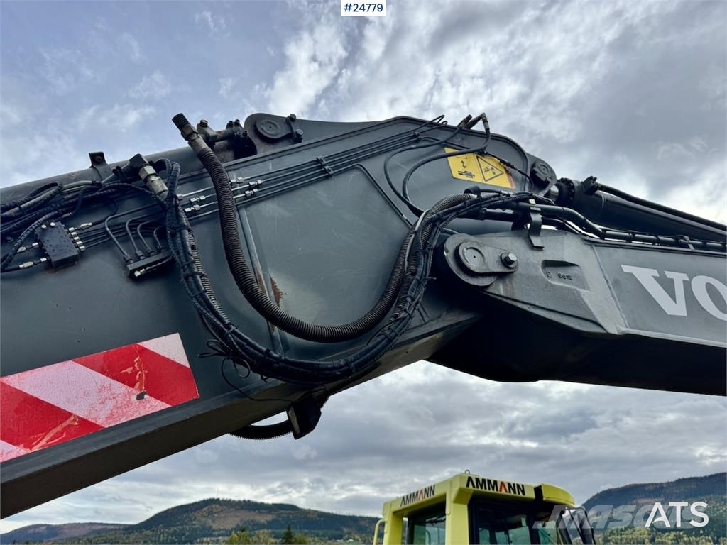 Volvo EC290BLC Excavator (2007) with Tiltrotator, Grappl Beltegraver