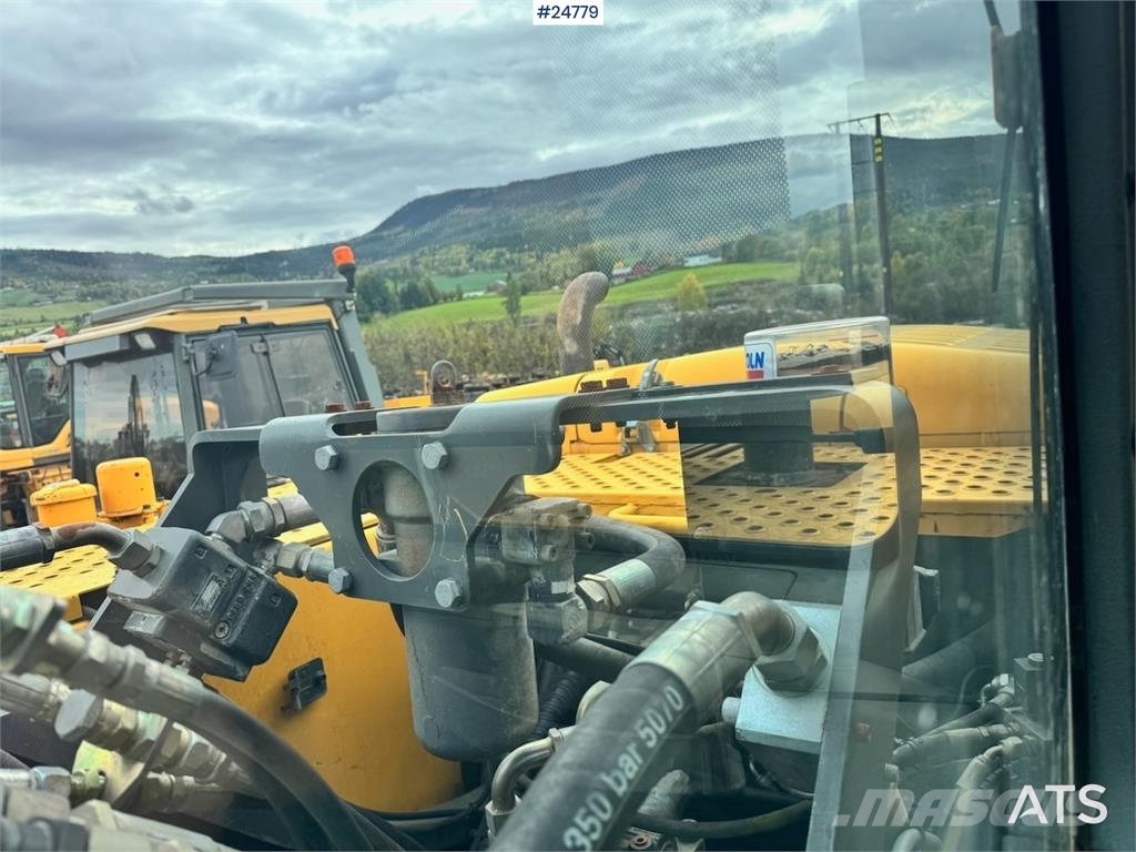 Volvo EC290BLC Excavator (2007) with Tiltrotator, Grappl Beltegraver
