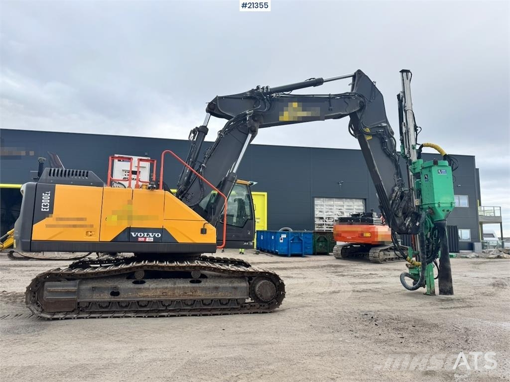 Volvo EC300 EL Bageri guseničari