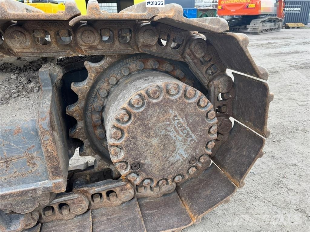 Volvo EC300 EL Bageri guseničari