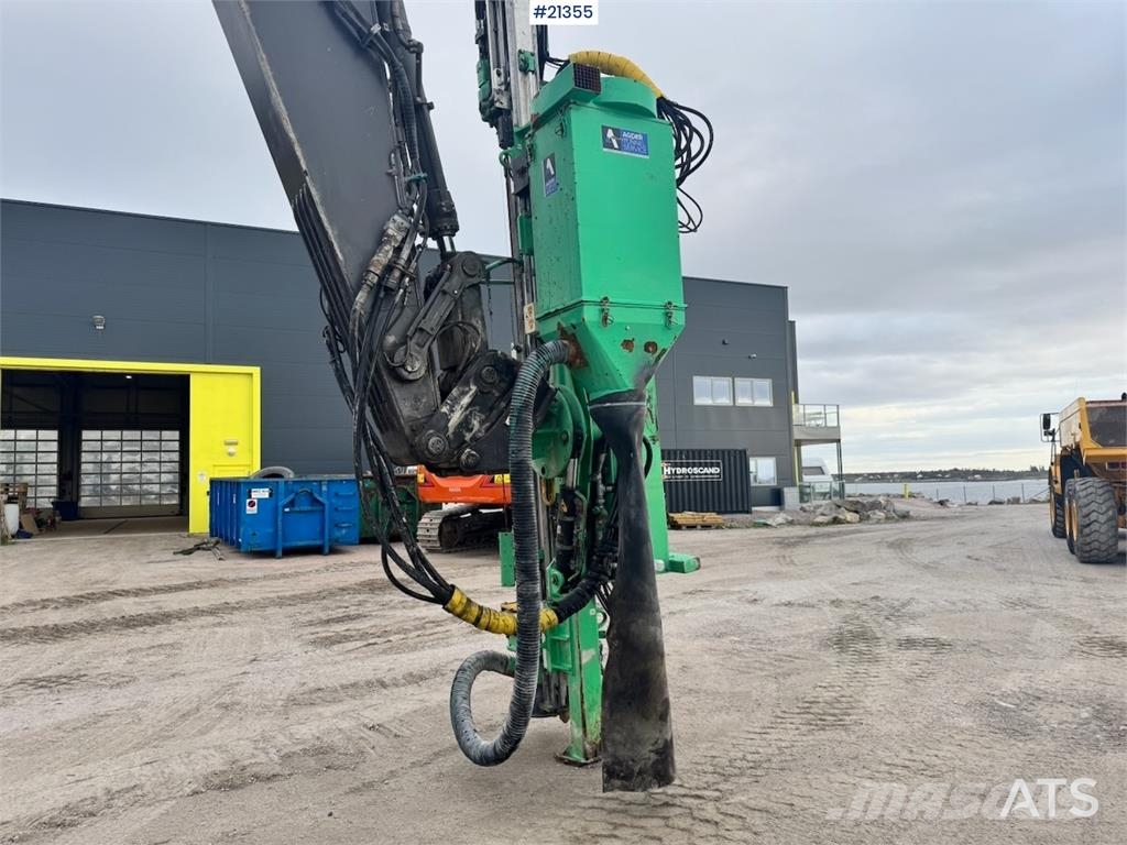 Volvo EC300 EL Bageri guseničari