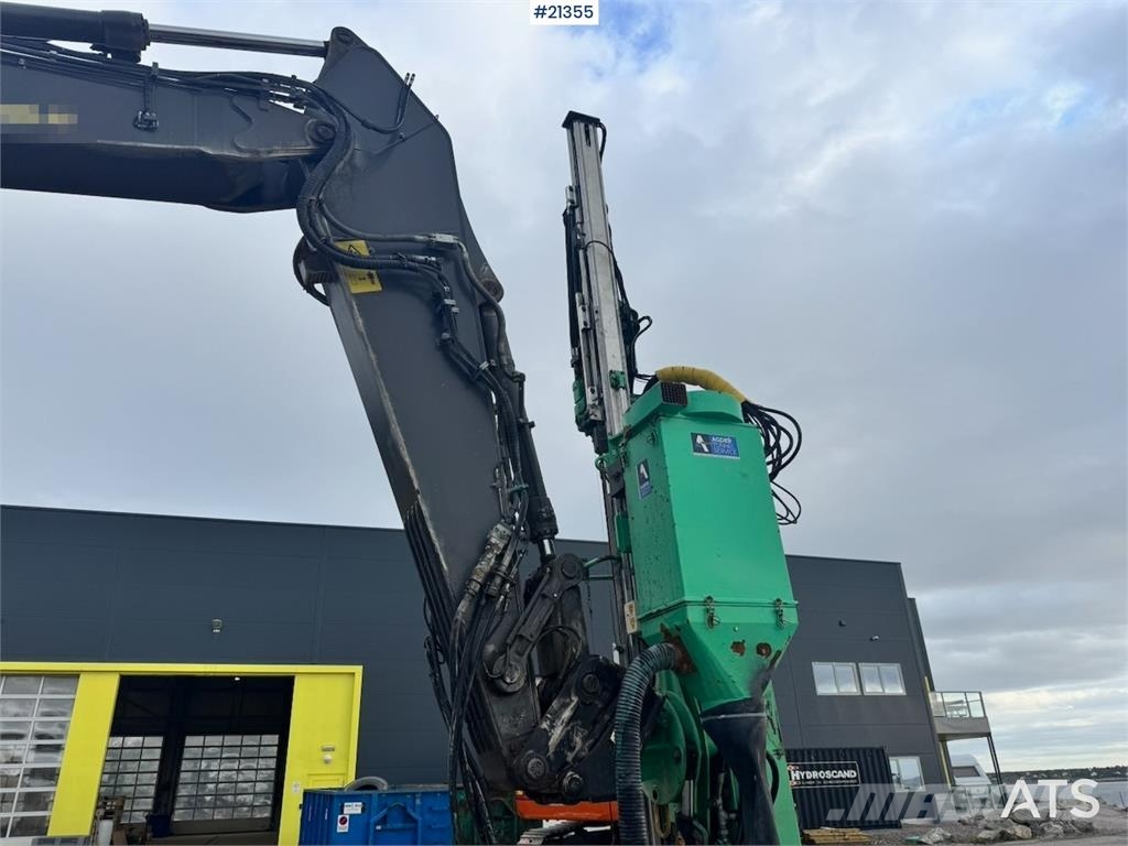 Volvo EC300 EL Bageri guseničari