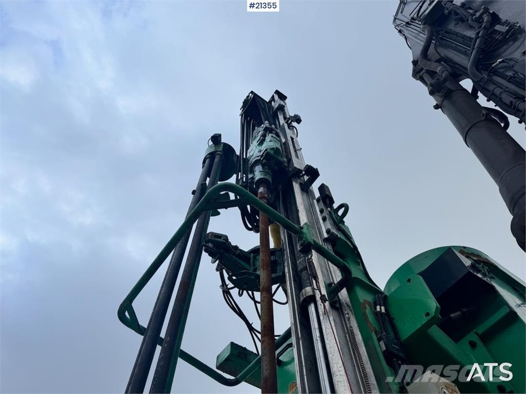 Volvo EC300 EL Bageri guseničari