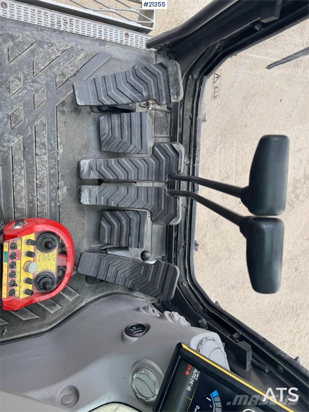 Volvo EC300 EL Bageri guseničari