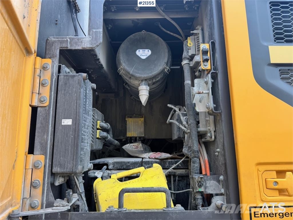 Volvo EC300 EL Bageri guseničari