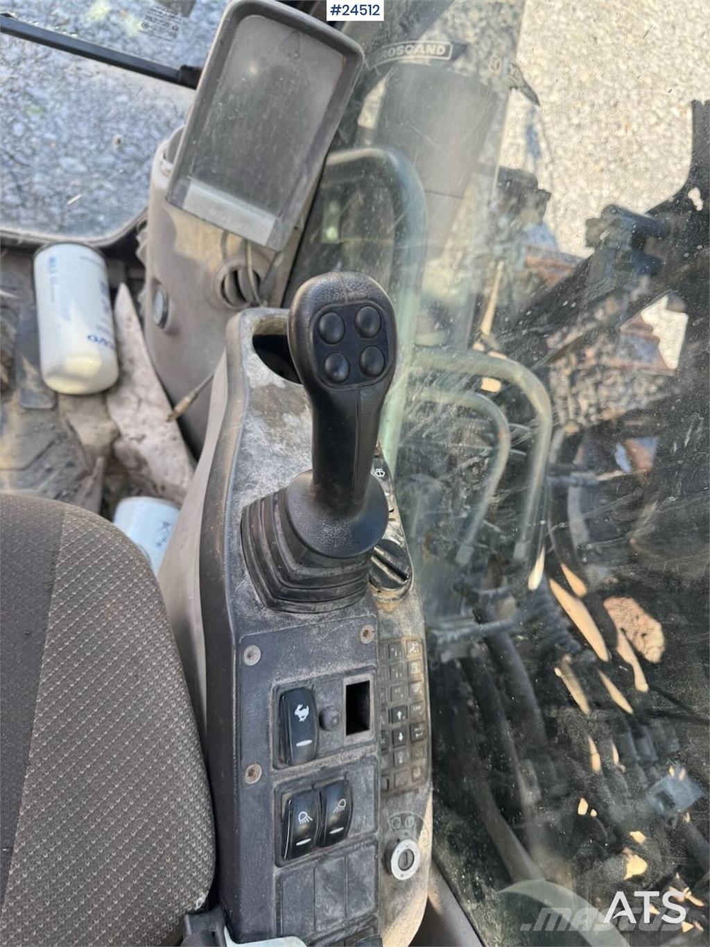 Volvo EC700C Tracked Excavator – Digging Bucket and Soos Crawler excavators